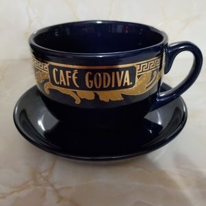 CAFE GODIVA LARGE COFFEE, TEA, HOT CHOCOLATE 5"WIDE  CUP W SAUCER NAVY WGOLD